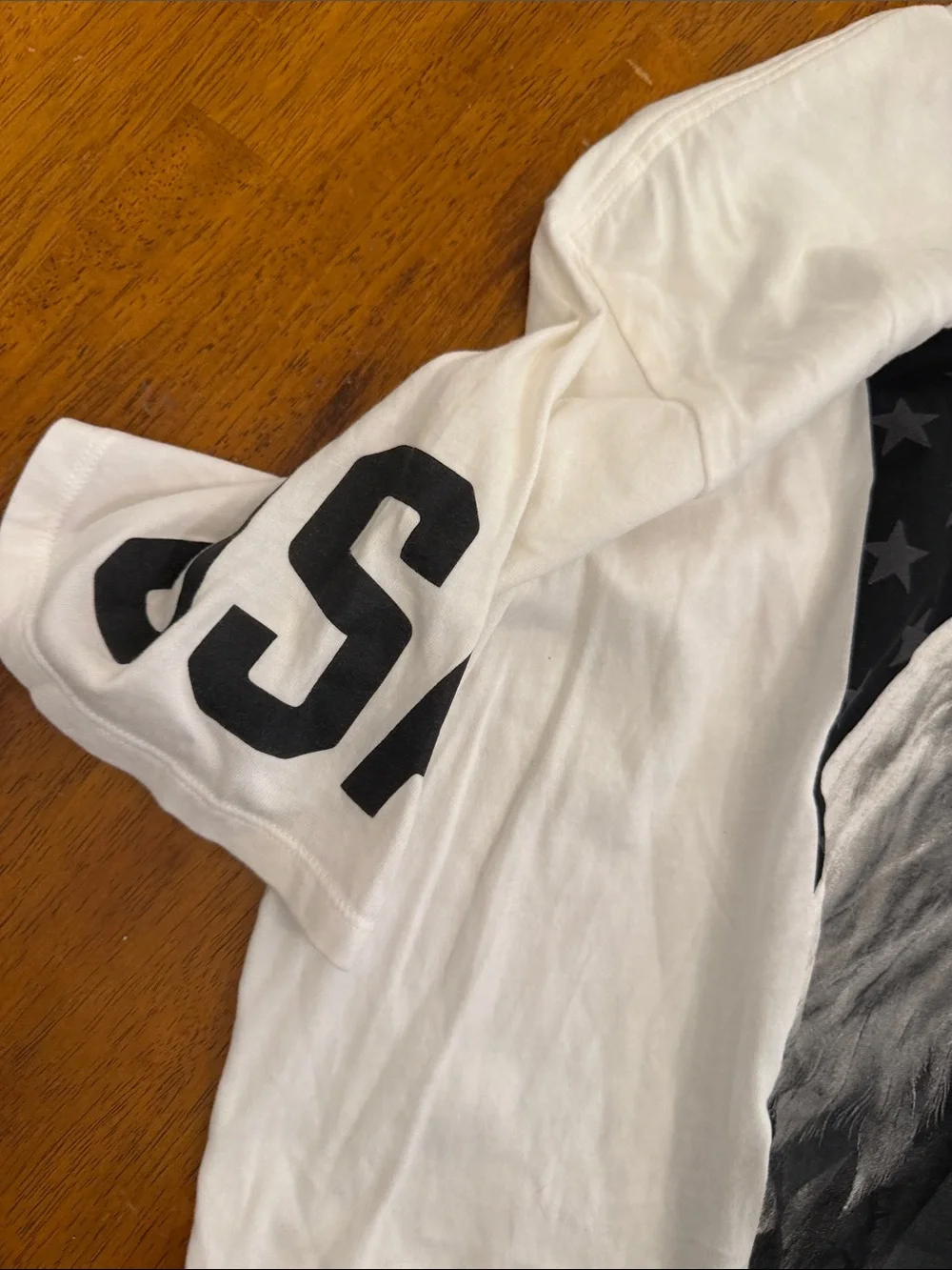 Nike White Short Sleeve Tee with Black Eagle Graphic xxl